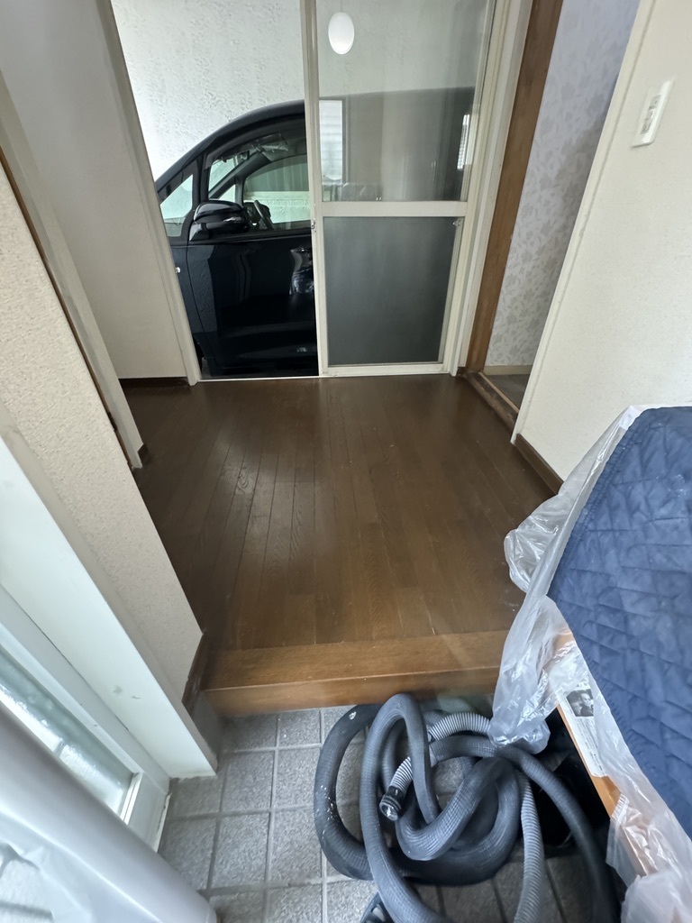 施工前：框のアップ