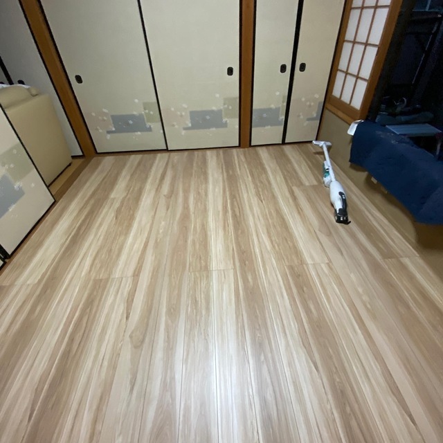 施工後：フローリング完成