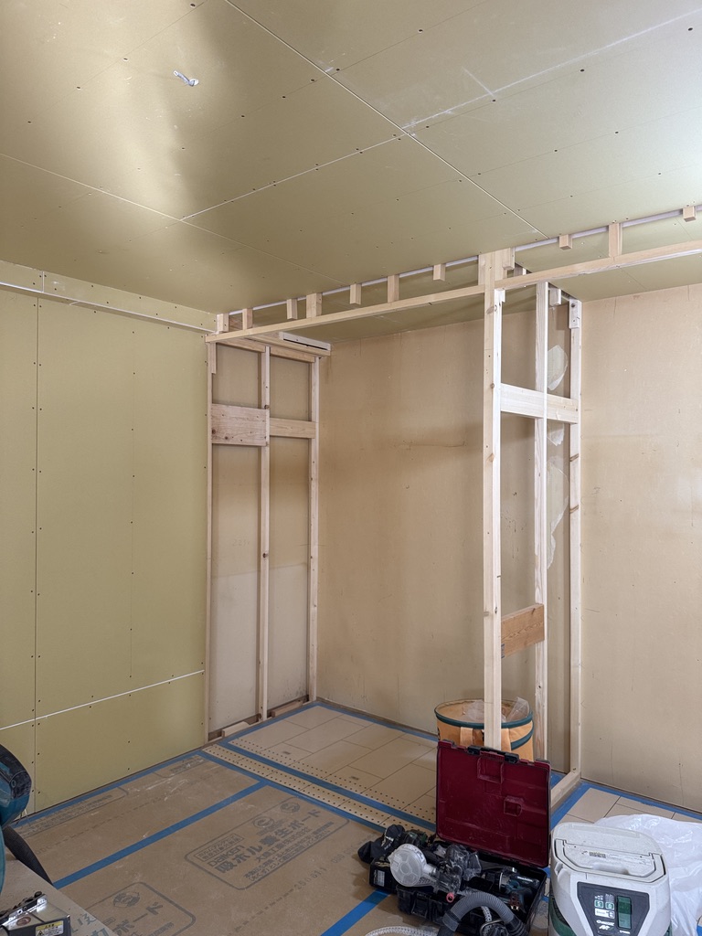 下地補強の作業